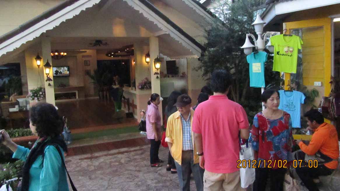 Morning_breakfast 05.JPG 90.7K